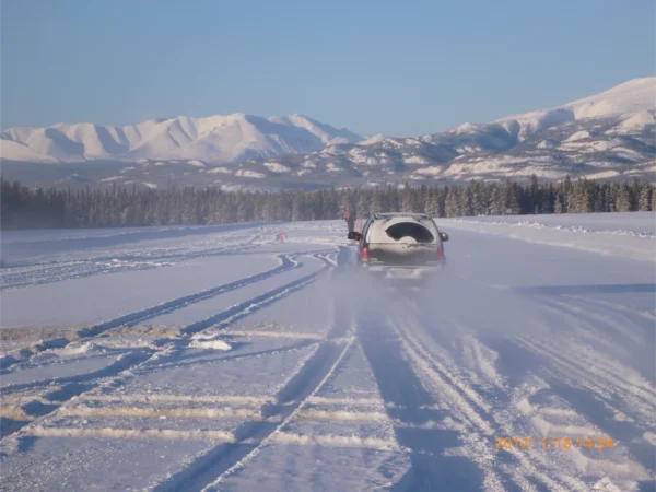 Off-road driving in winter conditions. Thinking driver - Driver Safety at Work